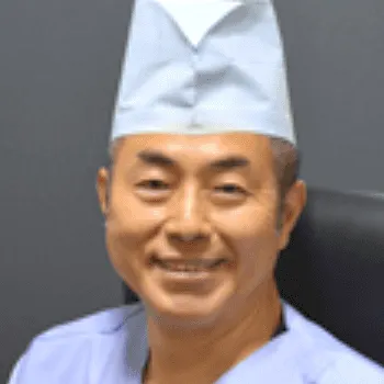 金沢中央クリニックの糸リフトを担当する院長