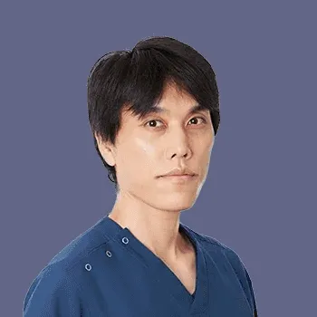 表参道スキンクリニック 沖縄院のクマ取り整形を担当する院長