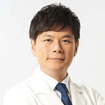 当山美容形成外科のクマ取り整形を担当する院長