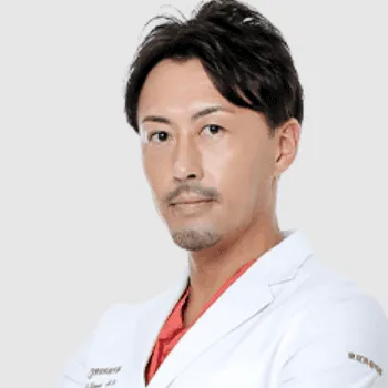 東京美容外科 梅田院の鼻整形を担当する院長