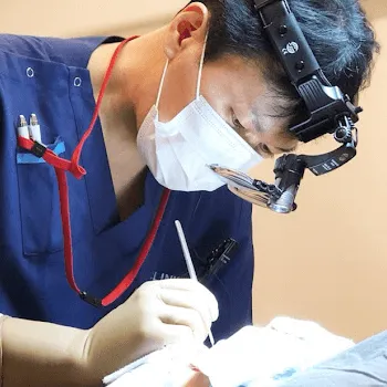 A CLINIC 全国8院の糸リフトを担当する医師