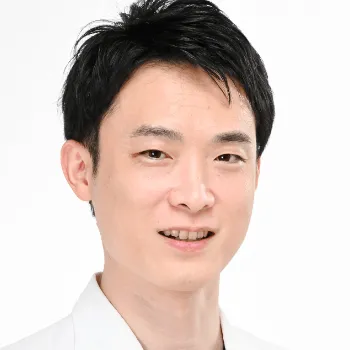 こじまクリニックの鼻整形を担当する医師