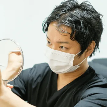 金沢ふたえのクリニックのクマ取り整形を担当する医師