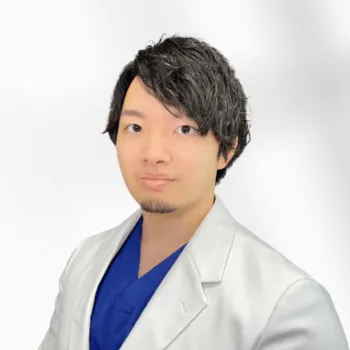 eクリニック 岡山院の鼻整形を担当する医師