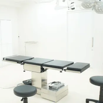 東京美容外科 沖縄院の二重整形を受ける手術室
