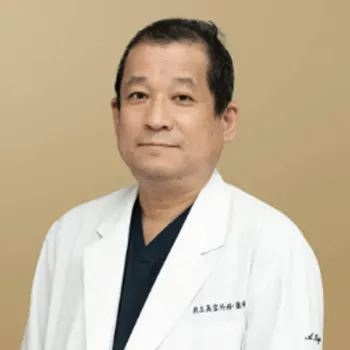 共立美容外科 京都院の鼻整形を担当する医師