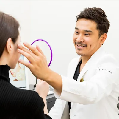 SELECT CLINIC 全国4院のインモードを受ける前の診察の様子