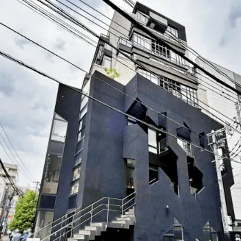 本田ヒルズタワークリニック 福岡院の包茎治療を受ける医院の外観