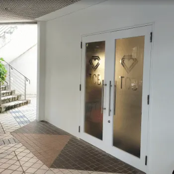 TCB東京中央美容外科 那覇院の医療ダイエットを受ける店舗の入り口