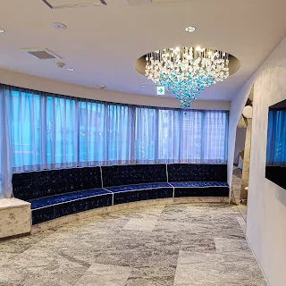 NEW FACE AESTHETIC CLINIC 新宿院のインモードを受ける前の待合室