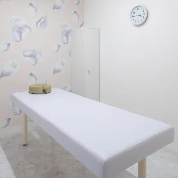 エミナルクリニック 東京10院の医療ダイエットを受ける施術室