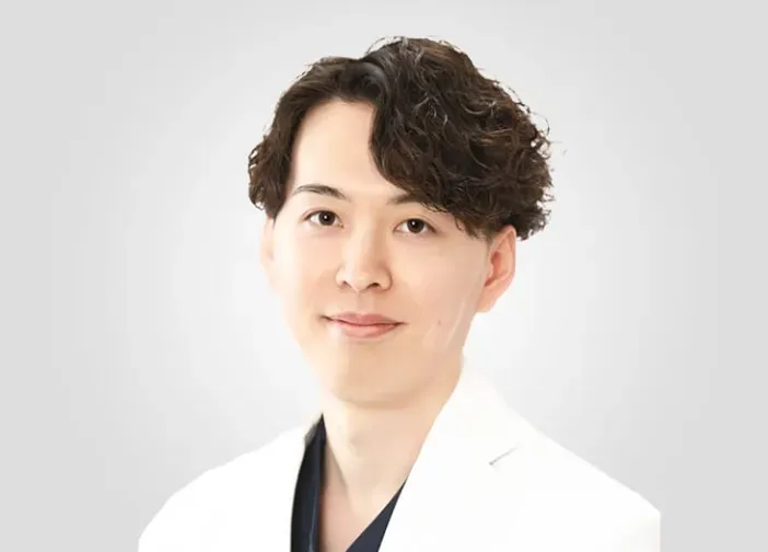 京都で二重埋没が上手い先生である品川スキンクリニック 京都院の浦口 勇輝医師の画像