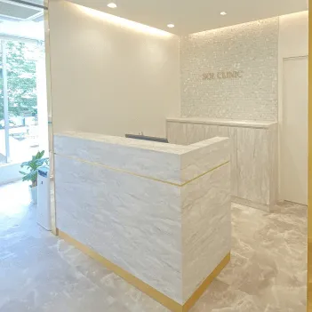 SOL CLINICの二重整形を受ける前の受付