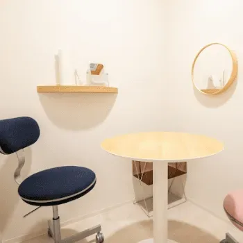 オーキッド美容クリニック 東京御徒町の二重整形を受ける前のカウンセリングルーム