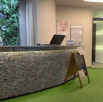 Dual Clinic 豊島区1院の二重整形を受ける前の受付