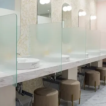 ルラ美容クリニック 全国14院の医療ハイフを受けた後のパウダールーム