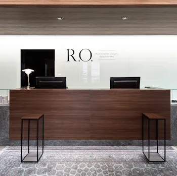 R.O. clinicのトライフィルプロを受ける前の受付