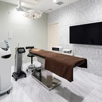 R.O. clinicのトライフィルプロを受ける施術室
