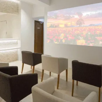 ブランクリニック 金沢院の都度払いの医療脱毛を受ける前の待合室