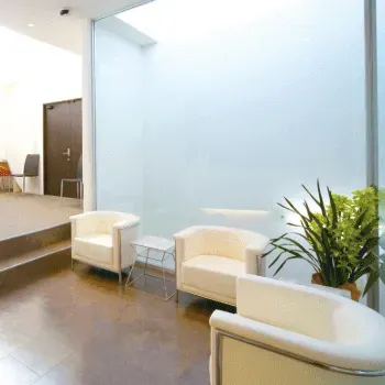 小林クリニックの都度払いの医療脱毛を受ける前の待合室