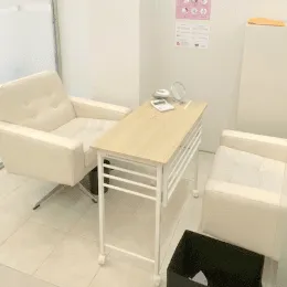 京都烏丸駅前皮フ科スキンクリニック・クリニーク京都烏丸のポテンツァを受ける前のカウンセリングルーム