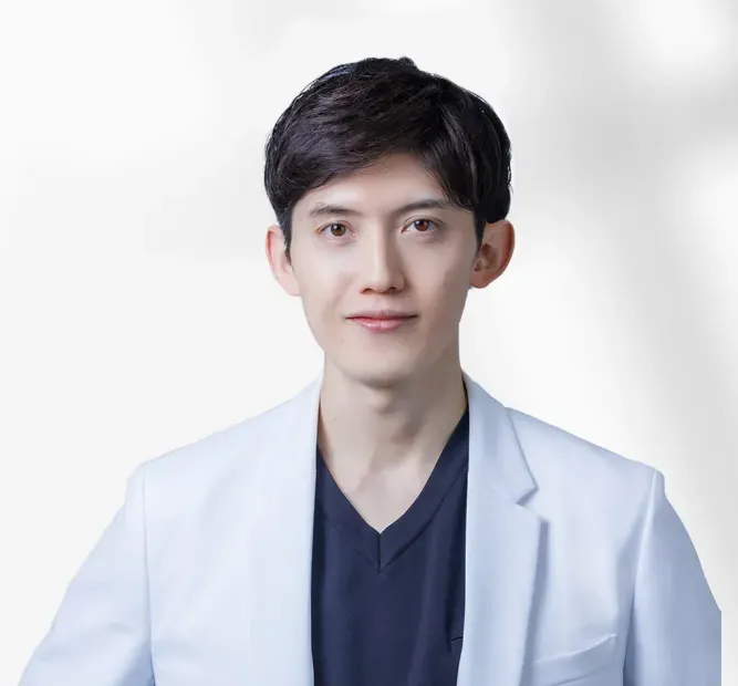 名古屋で二重埋没が上手い先生の口コミ⑤eclinic 名古屋院の服部 健人医師