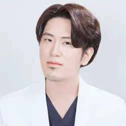 LA MER CLINICのリジュラン注射を担当する医師