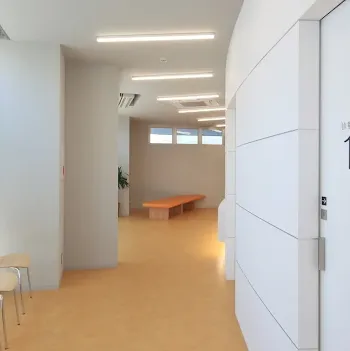 はなふさ皮膚科 大宮院の院内の様子