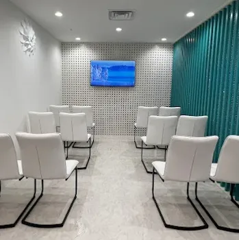 DIAMOND CLINIC 梅田院のルメッカを受ける前の待合室
