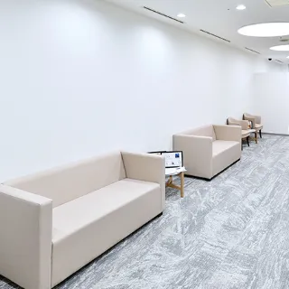 大阪梅田皮フ科スキンクリニックのリジュラン注射を受ける前の待合室