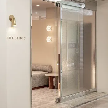 LIGHT CLINIC 大阪院の入り口