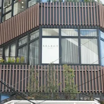 SELECT CLINIC 大阪茶屋町院の外観の様子