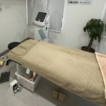 BAOクリニック 大阪2院のボルニューマを受ける施術室