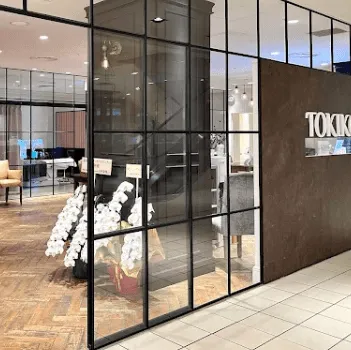 トキコクリニック 菜のはなインナーケア院のボルニューマを受ける医院の入り口