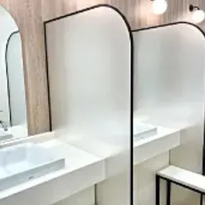 あおばクリニック 仙台院のハイドラフェイシャルを受ける前のパウダーブース