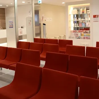 品川美容外科 新宿院の二重整形を受ける前の待合室