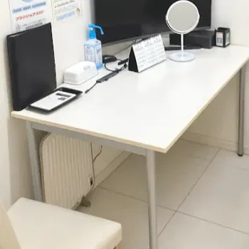 フェミークリニック 新宿院のリジュラン注射を受ける前のカウンセリングルーム
