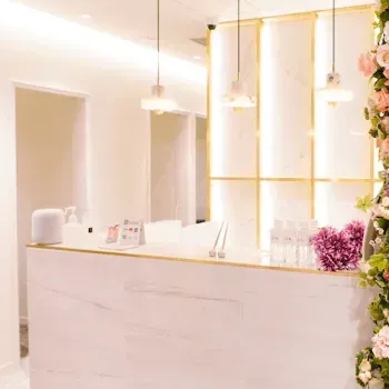 LUX CLINICのボルニューマを受ける前の受付