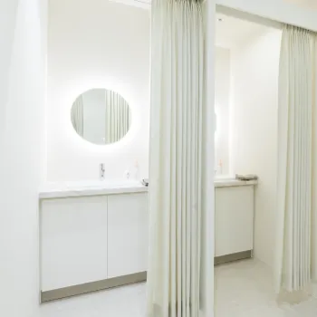 MYビューティクリニックの医療ハイフを受けた後の化粧室