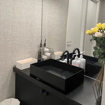 表参道メディカルクリニック 東京2院のポテンツァを受けた後のパウダールーム