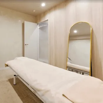 Willbe Clinic 東京3院のボルニューマを受ける施術室