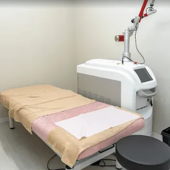 ルラ美容クリニック 東京7院のボルニューマを受ける施術室