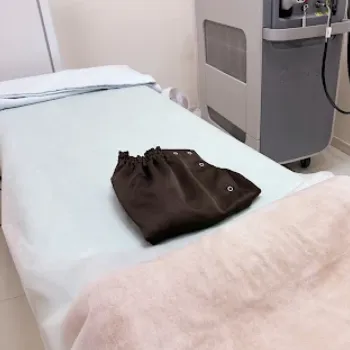 フェミークリニック 全国3院のジェントルマックスプロによる施術を受ける施術室