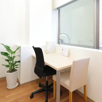 ルシアクリニック 全国15院のジェントルマックスプロによる施術を受ける前のカウンセリングルーム