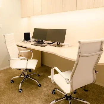 エースクリニック 全国3院のオンダリフトを受ける前の診察室