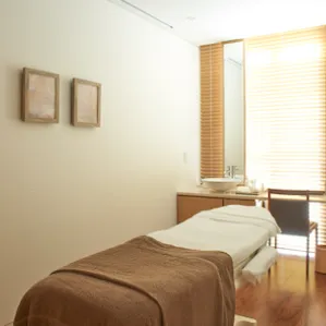 松倉クリニック代官山のオンダリフトを受ける施術室