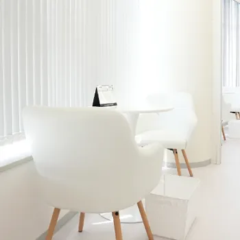 NARU Beauty Clinic 千葉院のポテンツァを受ける前の待合室