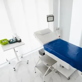 トータルスキンクリニックの医療ハイフを受ける施術室