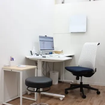 トータルスキンクリニックの医療ハイフを受ける前の診察室