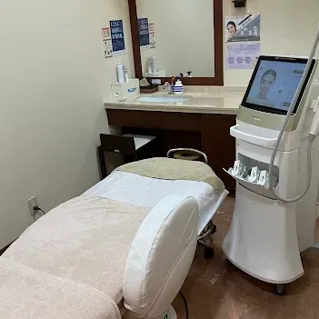 聖心美容クリニック 福岡院のイオン導入を受ける施術室